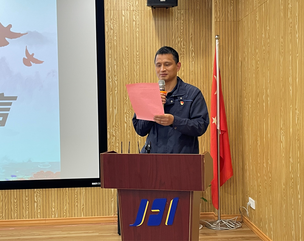 公司舉行技能比武大賽暨師帶徒總結(jié)大會(圖14)