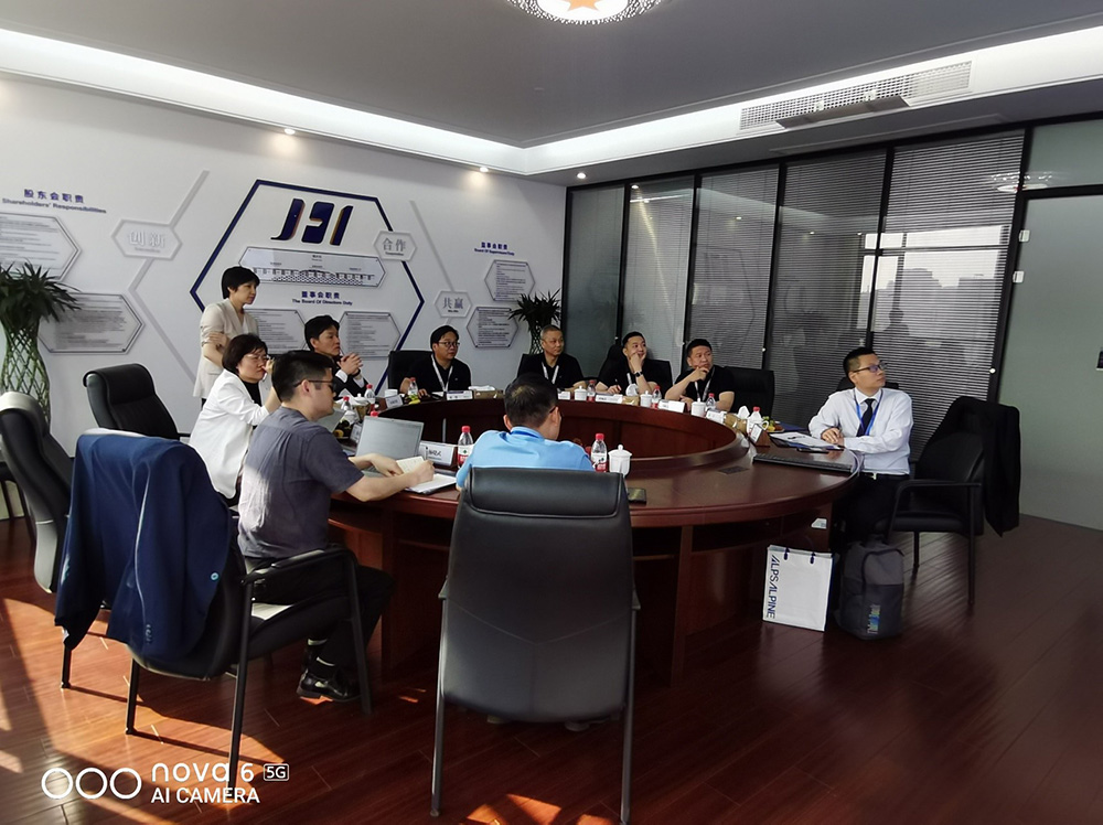 阿爾卑斯阿爾派集團及上海亞特聯(lián)科技有限公司蒞臨我司參觀交流(圖1)