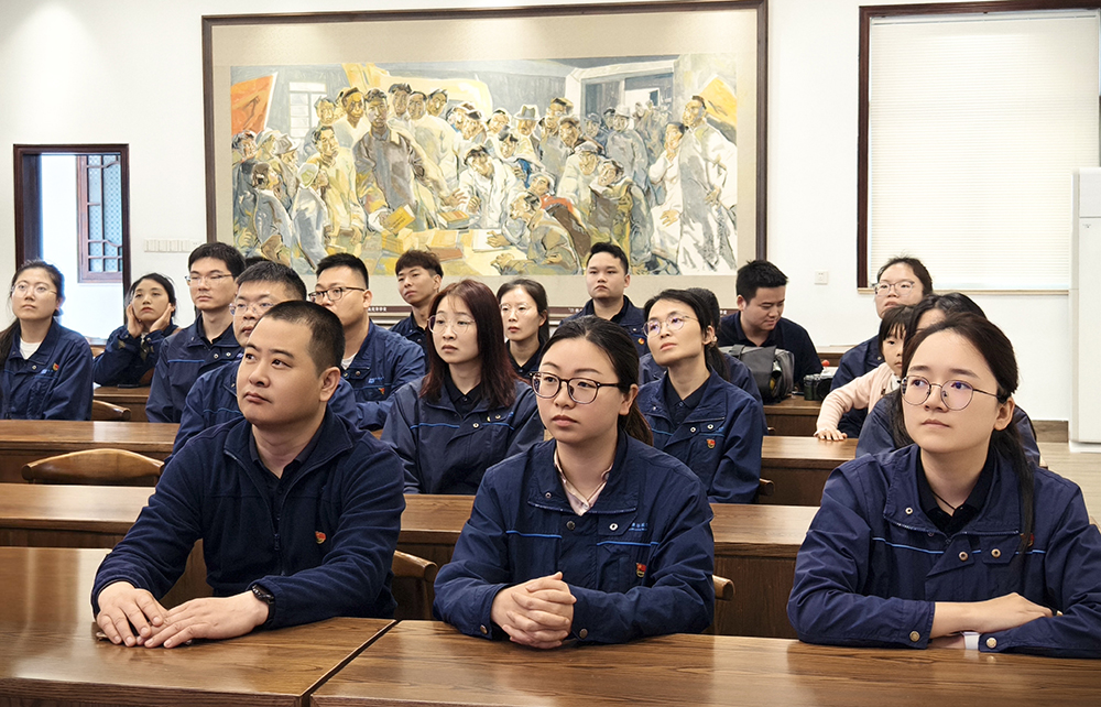 緬懷革命先烈 汲取奮進(jìn)力量 | 精華股份黨支部開展主題黨日活動(dòng)(圖7)