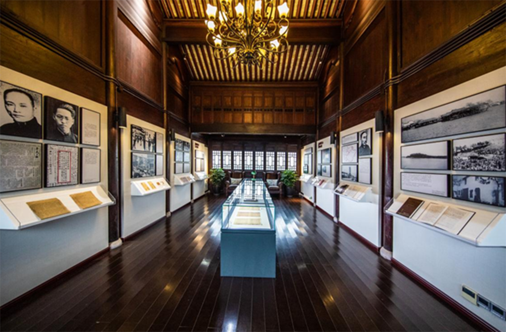 緬懷革命先烈 汲取奮進(jìn)力量 | 精華股份黨支部開展主題黨日活動(dòng)(圖3)