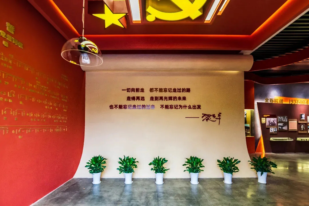 銘記歷史，致敬英雄 | 黨支部組織開展2025年緬懷先烈主題教育活動(圖4)